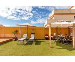 Exclusiva Vivienda Familiar en Aguas Nuevas con Piscina Privada y Amplios Espacios