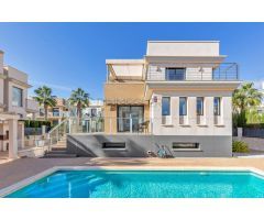 Villa en Venta en Orihuela Costa, Alicante