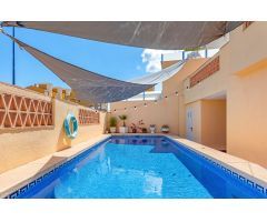 Villa en Venta en lAlfas del Pi, Alicante