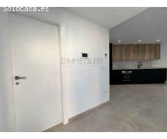 Villa nueva a estrenar con piscina privada a solo 500 metros de la playa en San Pedro del Pinatar