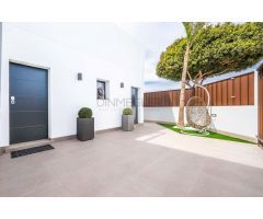 Villas independientes de nueva construcción con piscina privada y solárium en Roldán, Torre-Pacheco