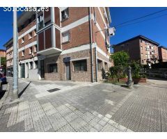 Local comercial, anteriormente bar, sin licencia vigente.
