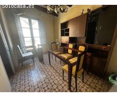 Casa entre medianeras para reformar