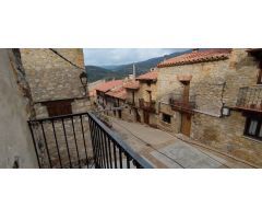 Casa de pueblo en el Ballestar para reformar