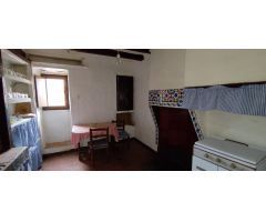 Casa de pueblo en el Ballestar para reformar