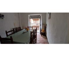 Casa de pueblo en el Ballestar para reformar