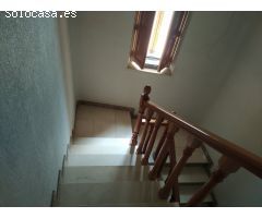 Casa para reformar muy bien situada
