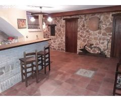 Edificio + local comercial en venta zona Bascula