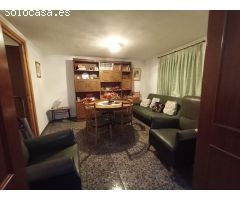 Casa con Patio y Terraza en Zona Tranquila, a un Paso del Centro de Salud
