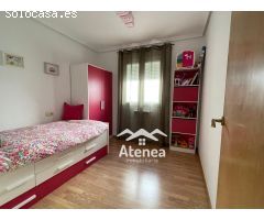 ¡Coqueto Ático con Terraza, Garaje y Trastero por Sólo 85.000€!