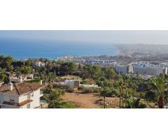 Ático Dúplex en El Higuerón: Espacios Amplios, Vistas y Máximo Confort.