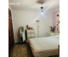 Encantadora casa en planta baja en el centro de Estepona, a un minuto de la playa La Rada.