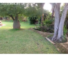 Villa Rùstica con piscina y caballeriza