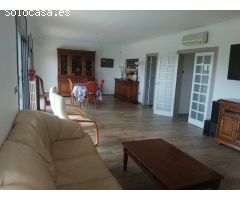Chalet, vistas al mar, piscina y gran terreno de 1650 metros!
