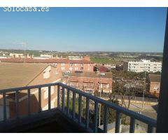 Céntrico piso - Sur - terraza y cerca de mercadona