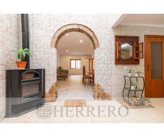 Casa reformada y, con encanto, en La Font