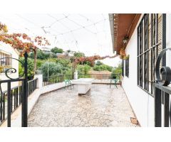 ¡Oportunidad en la Pedanía de Olivares! Casa de una planta con gran potencial
