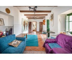 Casa de campo en Loja con piscina, barbacoa y manantial propio