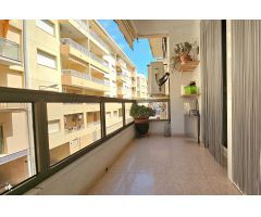 Amplio piso de 3 habitaciones