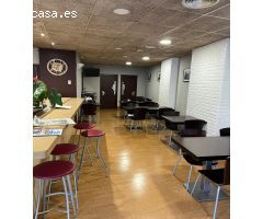 A Sant Fruitós de Bages. Lloguem bar- restaurant totalment equipat.