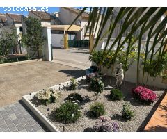 Chalet de dos plantas en Los Montesinos