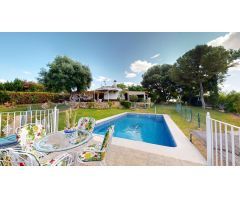 CHALET DE ENSUEÑO EN URB. CUEVAS BAJAS
