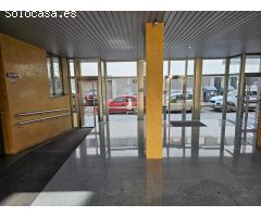 Si quieres una ubicación excelente, un piso amplio y listo para entrar, aquí lo tienes. Y con garaje