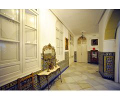ESPECTACULAR CASA EN EL CENTRO