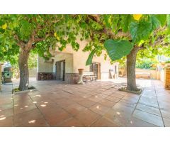 En venta Chalet individual con 2 parcelas, Zona Mestral, Reus
