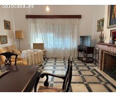 CASA SEÑORIAL EN PLANTA BAJA CON MUCHAS POSIBILIDADES