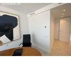 Este complejo residencial que rodea el campo de golf de Santa Clara