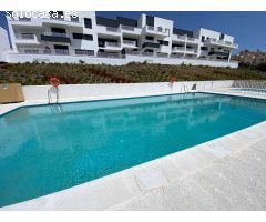 Piso con terraza 13 m2 con 2 plazas de garaje y trastero