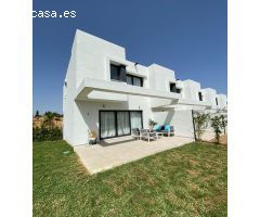 Adosado terraza 16.58 m2 y Jardín 162 m2 SUROESTE con semisótano 50.54 m2 con Aseso y aparcamiento 3