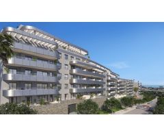 bajo con terraza 27 m2 y jardin 53 m2, con dos aparcamientos, trastero. Piscina comunitaria