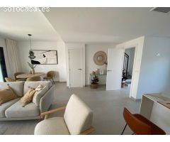 Adosado con solárium 50m2, patio 22.5 m2, semisótano 25.95 m2