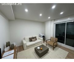 Ático con terraza y solarium, además de trastero y plaza de garaje.