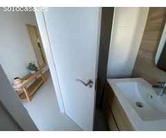 Adosado Esquina 3 dormitorios y sala de juegos, semisotano, solarium, jardin grande,  aparcamiento