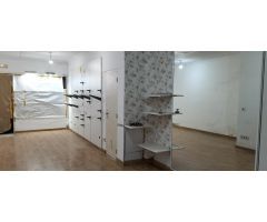 LOCAL COMERCIAL CON SALIDA A DOS CALLES