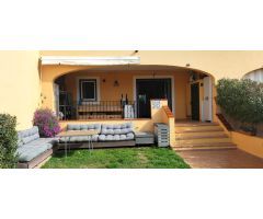 Apartamento con Jardín