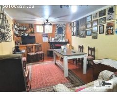 Venta gran chalet en Tarazona (Zaragoza) con cochera y terraza.