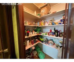 Piso grande en venta en Azpilagaña (universidades) con inquilino