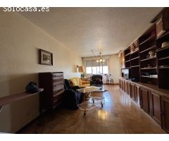 Piso grande en venta en Azpilagaña (universidades) con inquilino