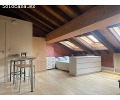 Venta de estudio reformado con inquilino en Casco Viejo Pamplona