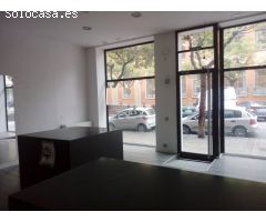 Local en alquiler en el Ensanche. Fachada 7m.