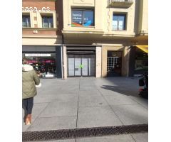 Alquiler Local Comercial de 90 metros en plena Av. Carlos III.