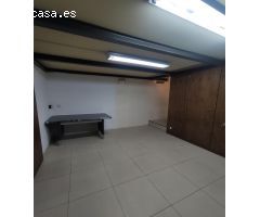 Alquiler Local Comercial de 90 metros en plena Av. Carlos III.