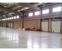 Alquiler de Nave Industrial de 4.000 metros en Polígono Ciudad del Transporte.