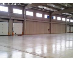 Alquiler de Nave Industrial de 4.000 metros en Polígono Ciudad del Transporte.