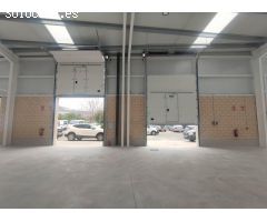 Alquiler de nave industrial en esquina en Ansoain (Navarra)