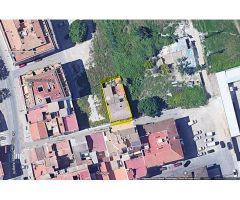 SE VENDE CASA URBANA CON TERRENO A REFORMAR EN ZARANDONA